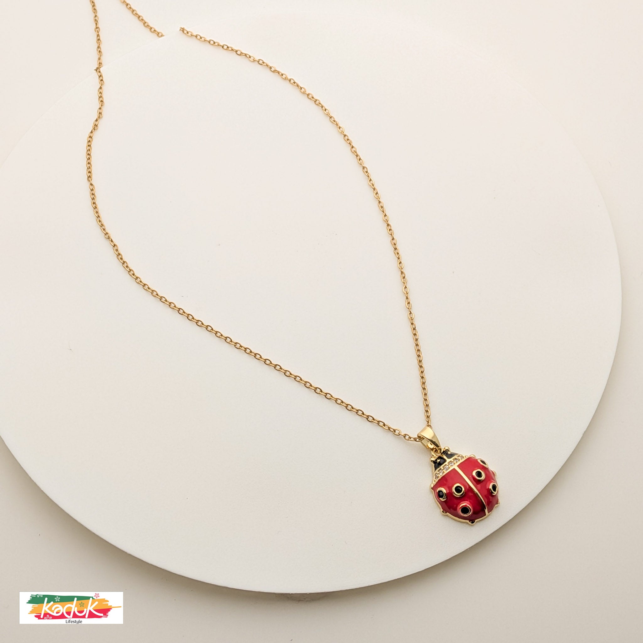 Gold Ladybug Pendant Necklace – Cute & Trendy Enamel Jewelry for Women