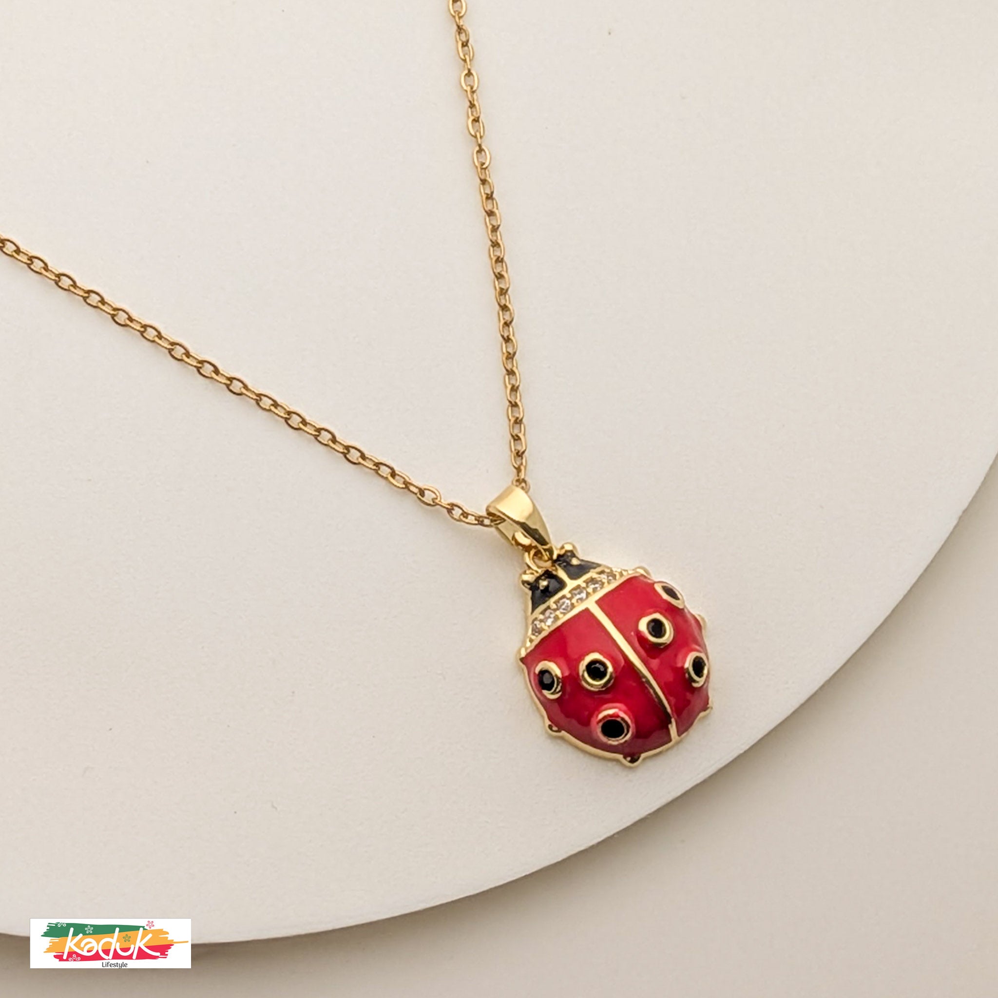 Gold Ladybug Pendant Necklace – Cute & Trendy Enamel Jewelry for Women