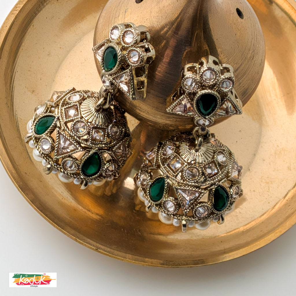 ntique Gold-Plated Necklace Set with Green Stones , Jhumka Earrings & Maang Tikka
