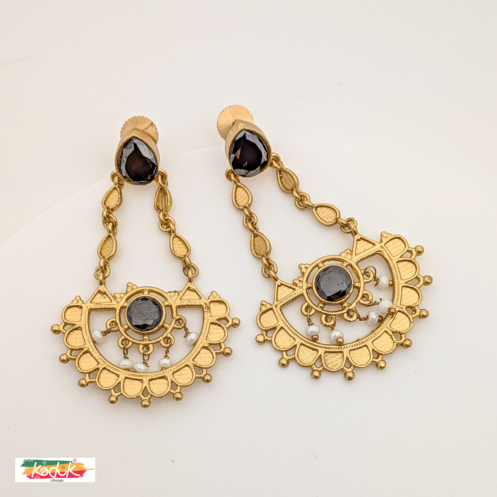 Antique Gold Black Stone Drop Earrings – Ethnic Festive Jewelry