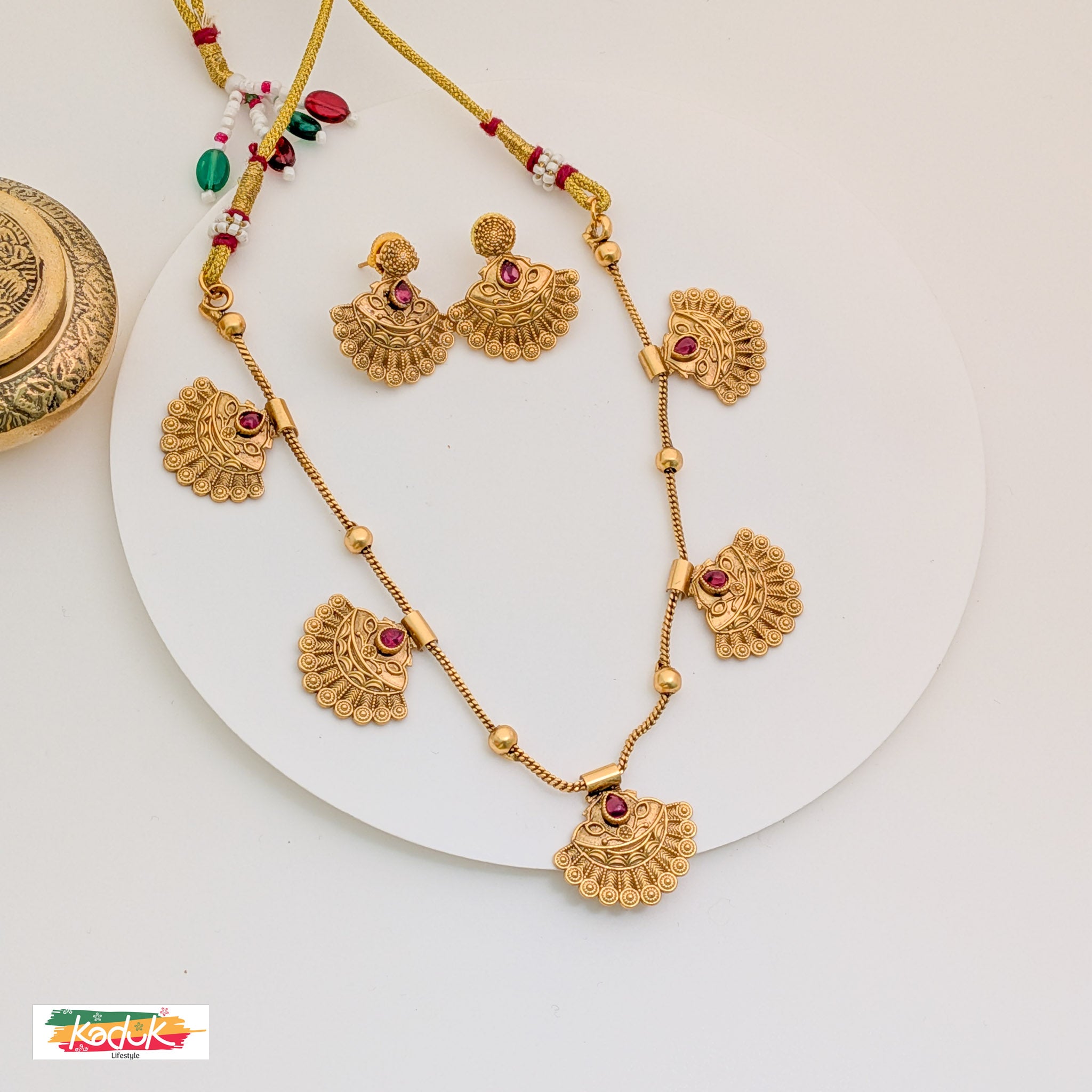 Antique Temple Necklace with Fan Motifs & Earrings – Gold Finish