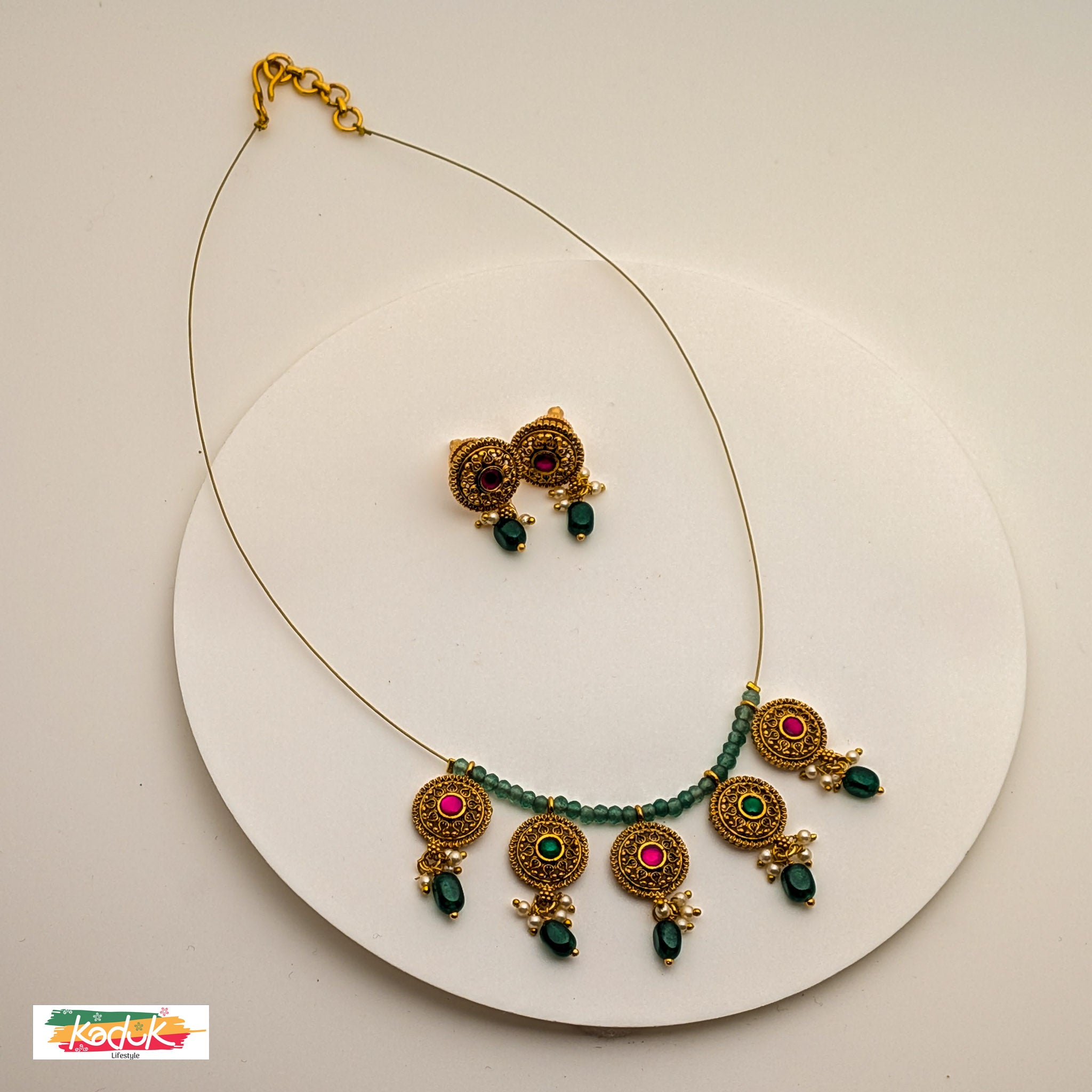 🌿 Antique Circular Motif Necklace with Ruby & Emerald Accents – Matching Earrings