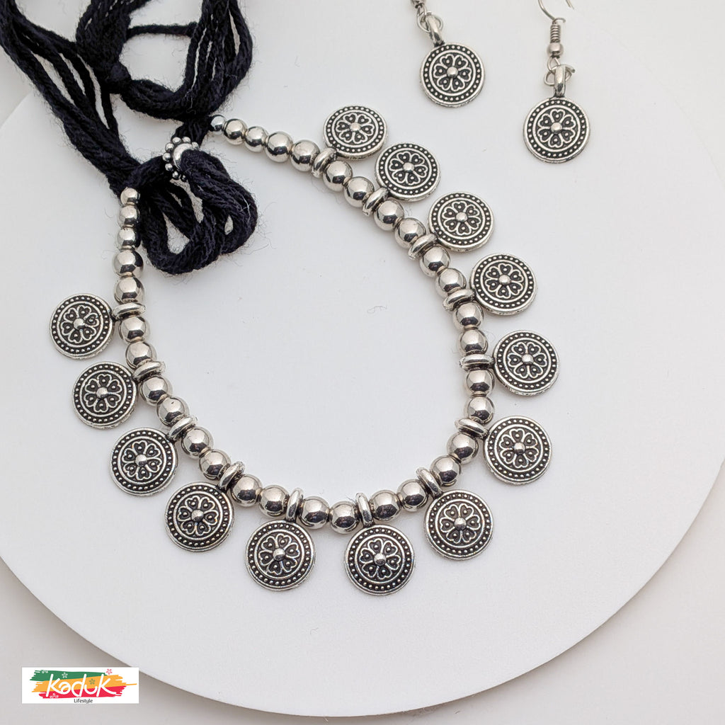 🪙 Antique Silver Coin Necklace with Floral Motifs & Earrings