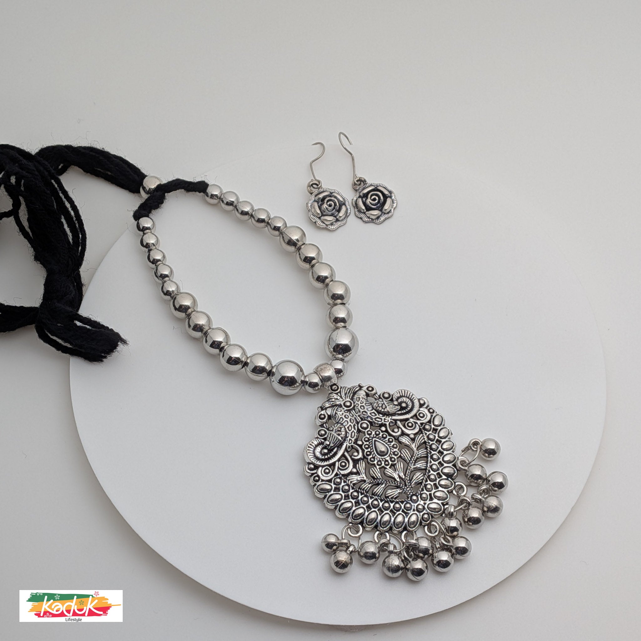 Antique Silver Beaded Necklace with Floral Pendant & Earrings