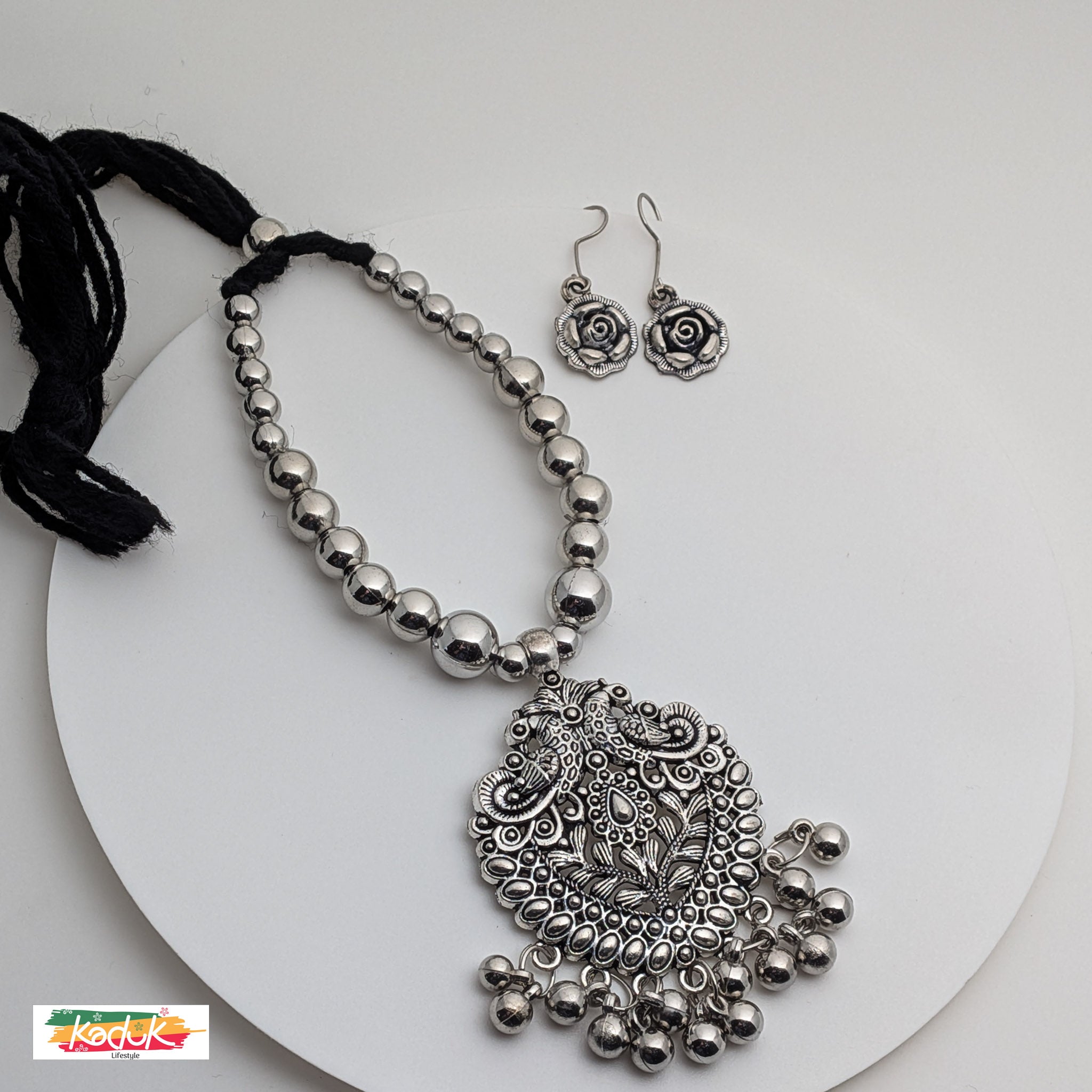 Antique Silver Beaded Necklace with Floral Pendant & Earrings