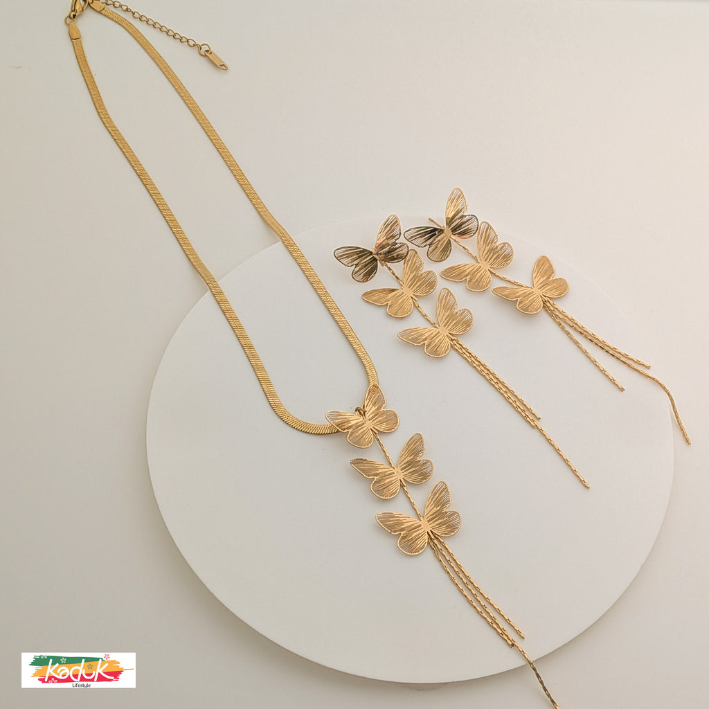 Gold Butterfly Necklace & Earrings Set – Trendy Lightweight Jewelry for Women